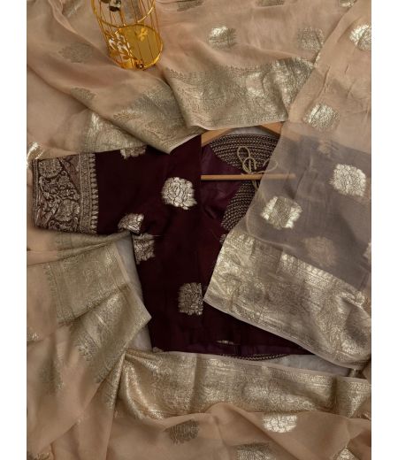 DB86 Beautiful Soft Viscose Georgette Leaf Jacquard Weaving Celebrity Inspired Saree.(Blouse Unstitched)