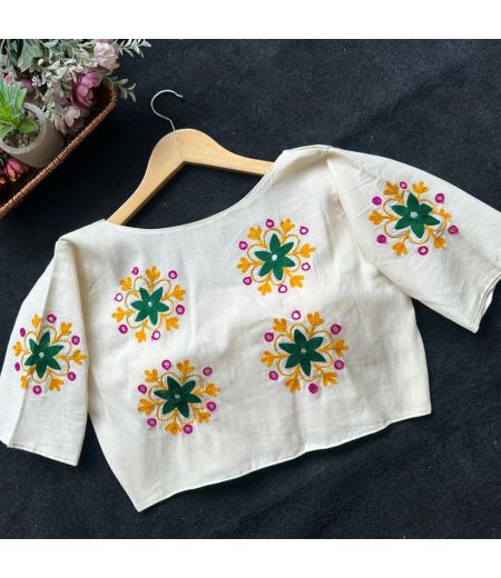 DB138  Heavy cotton Blouse.