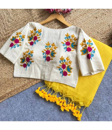 DB143 cotton saree And Beautiful Havy Cotton Blouse.