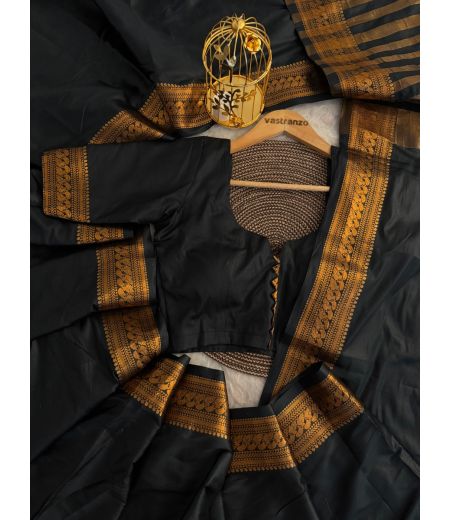DB197 Beautiful Soft Viscose Silk Jacquard Weaving Celebrity Inspired Sarees.