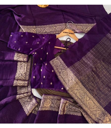 DB276 Beautiful Soft Viscose Chinon Jacquard Weaving Celebrity Inspired Sarees.(Blouse Unstitched)