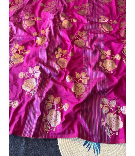 DB907 Beautiful Soft Khadi Georgette Zari Weaving Celebrity Inspired Sarees.