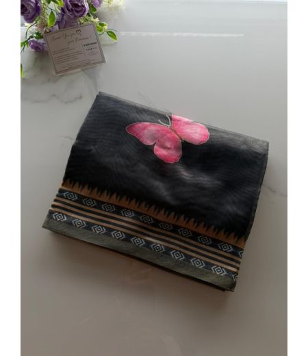 DB1021 Beautiful Soft Linen Elegant Printed Celebrity Inspired Sarees.