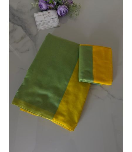 DB1099  Soft Mulmul Cotton Celebrity Inspired Sarees with PomPom Border.