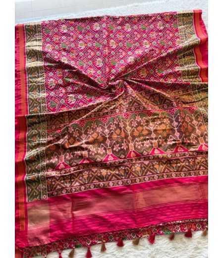 DB1221 Soft Banarasi Patola Silk Zari Weaving Celebrity Inspired Sarees.